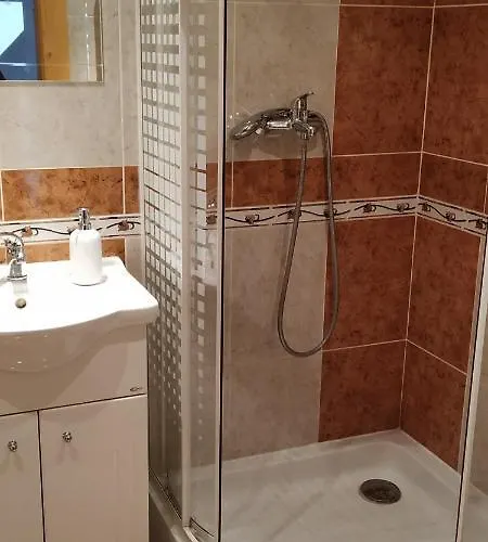 Проживание в семье Na Vyhlidce 143