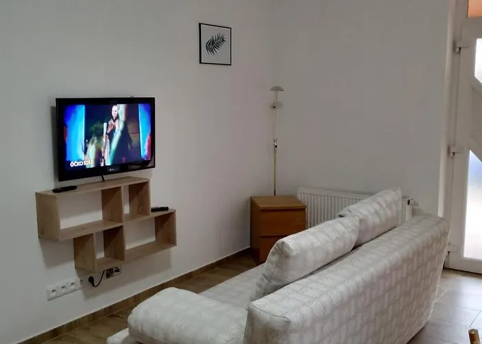 Pansiyon Na Vyhlidce 143 *